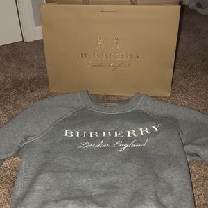 NEW Women’s Burberry Sweatshirt xs